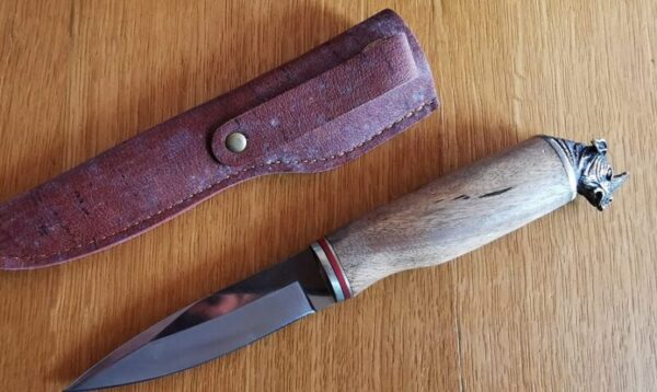 Ловен Нож с Дървена дръжка и Глава на Носорог. Подарък за мъж. Ножове, Мечове Full tang 2