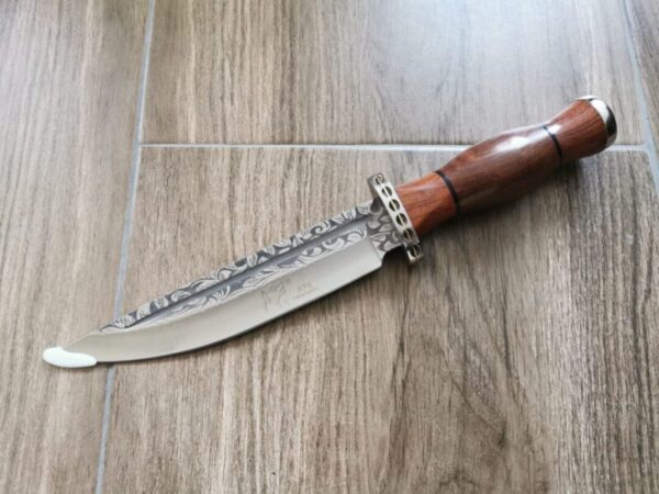 Голям Ловен нож с Дървена дръжка и Гравирано Острие. Подарък за Мъже Ножове, Мечове ловен нож 3