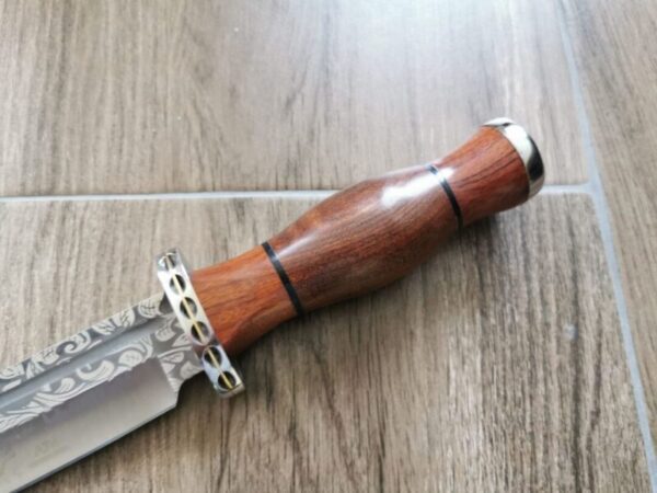 Голям Ловен нож с Дървена дръжка и Гравирано Острие. Подарък за Мъже Ножове, Мечове ловен нож 4